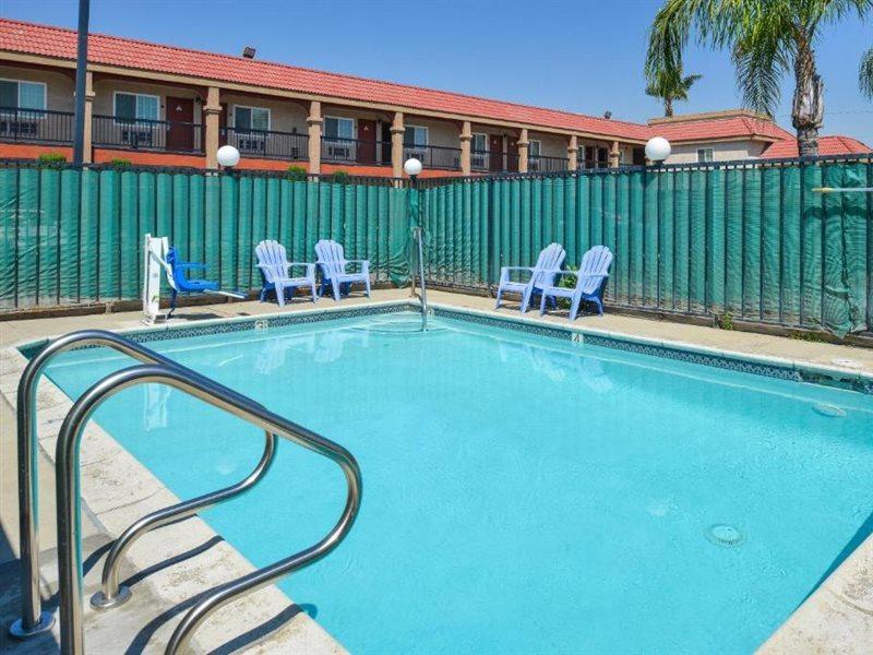 Americas Best Value Inn-Rialto Exteriér fotografie