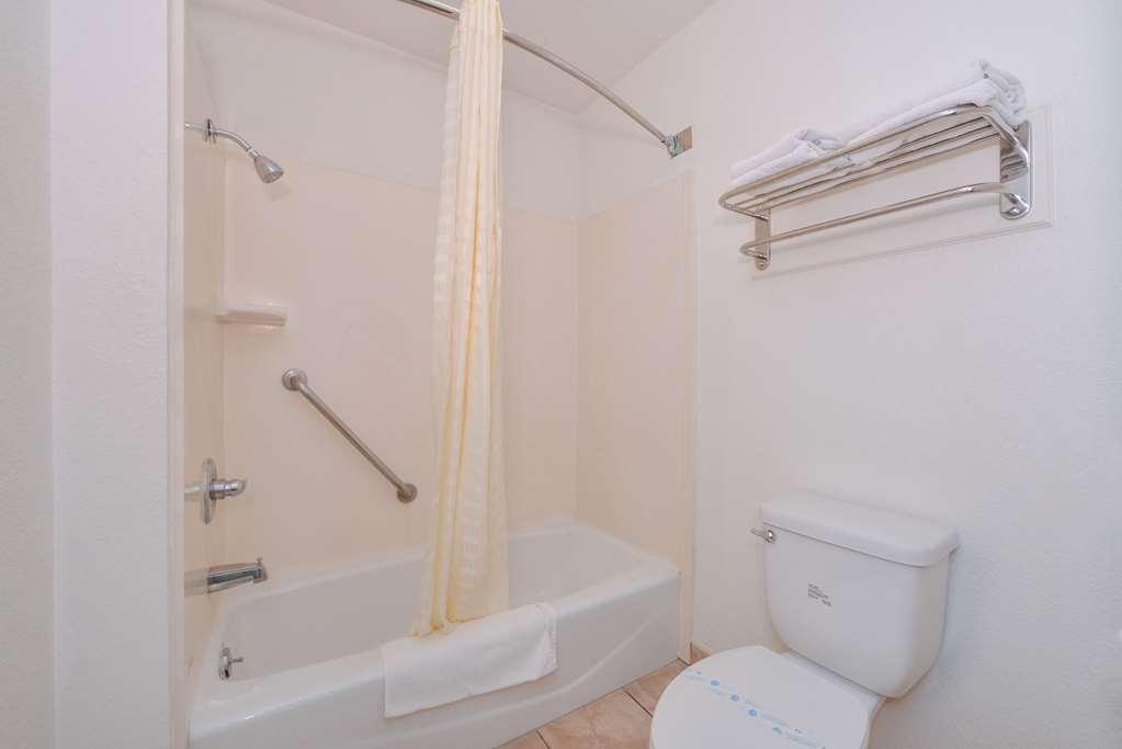 Americas Best Value Inn-Rialto Pokoj fotografie